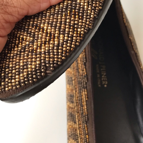 Donald J. Pliner Hasin Beaded Flats Sz 9.5 Narrow - Picture 8 of 8